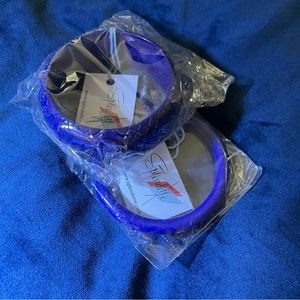 Splendette - pair of bangles - Wide & Narrow - in Classic Blue - Carve Fakelite